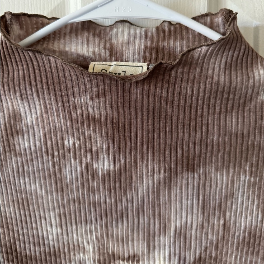 Style Rack Ribbed Mock Turtle, L, Tie Dyed in Shades of Gray NWOT - Picture 4 of 6